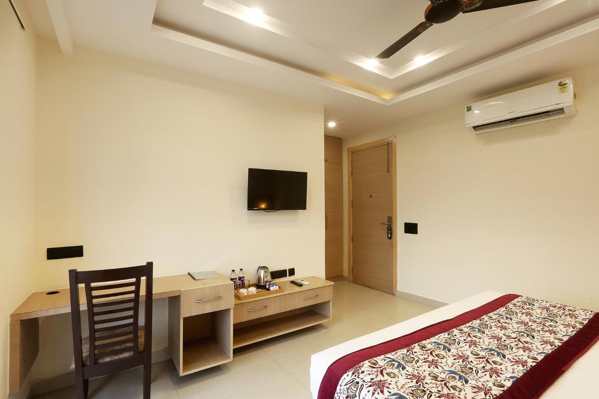 Hotel Green Lotus Luxe Gurgaon Buitenkant foto