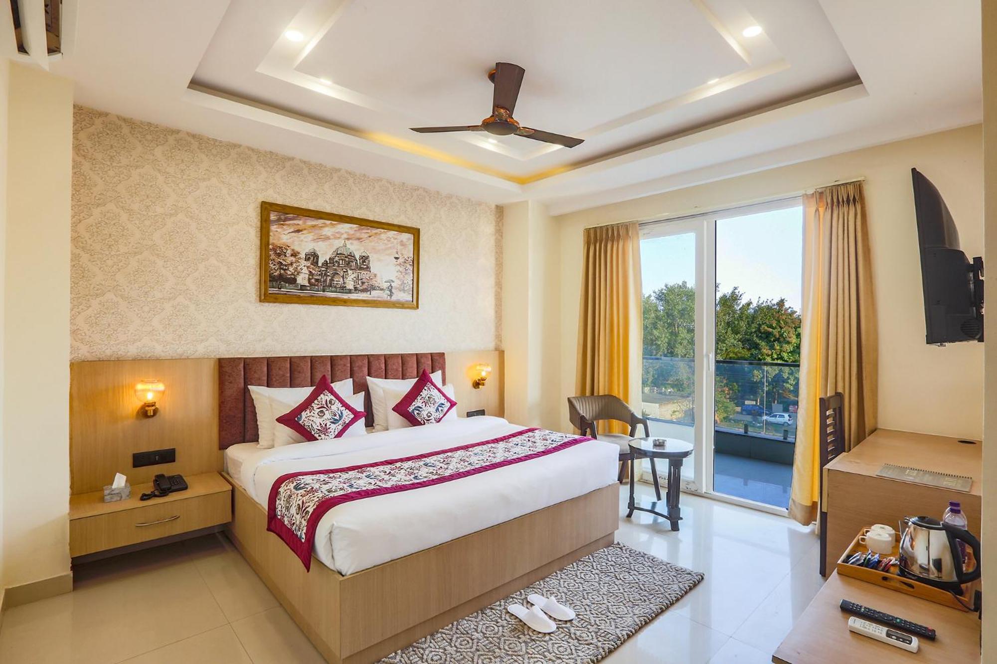 Hotel Green Lotus Luxe Gurgaon Buitenkant foto