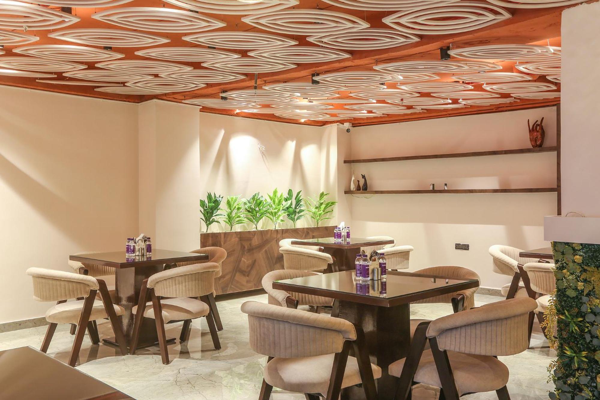 Hotel Green Lotus Luxe Gurgaon Buitenkant foto